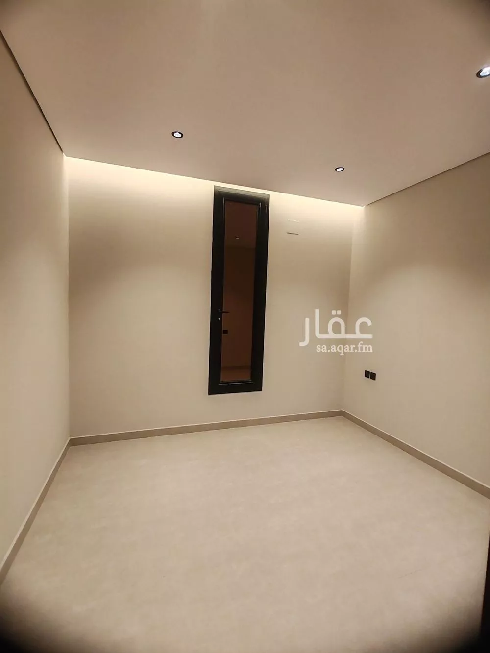 فيلا 4 غرف في العارض