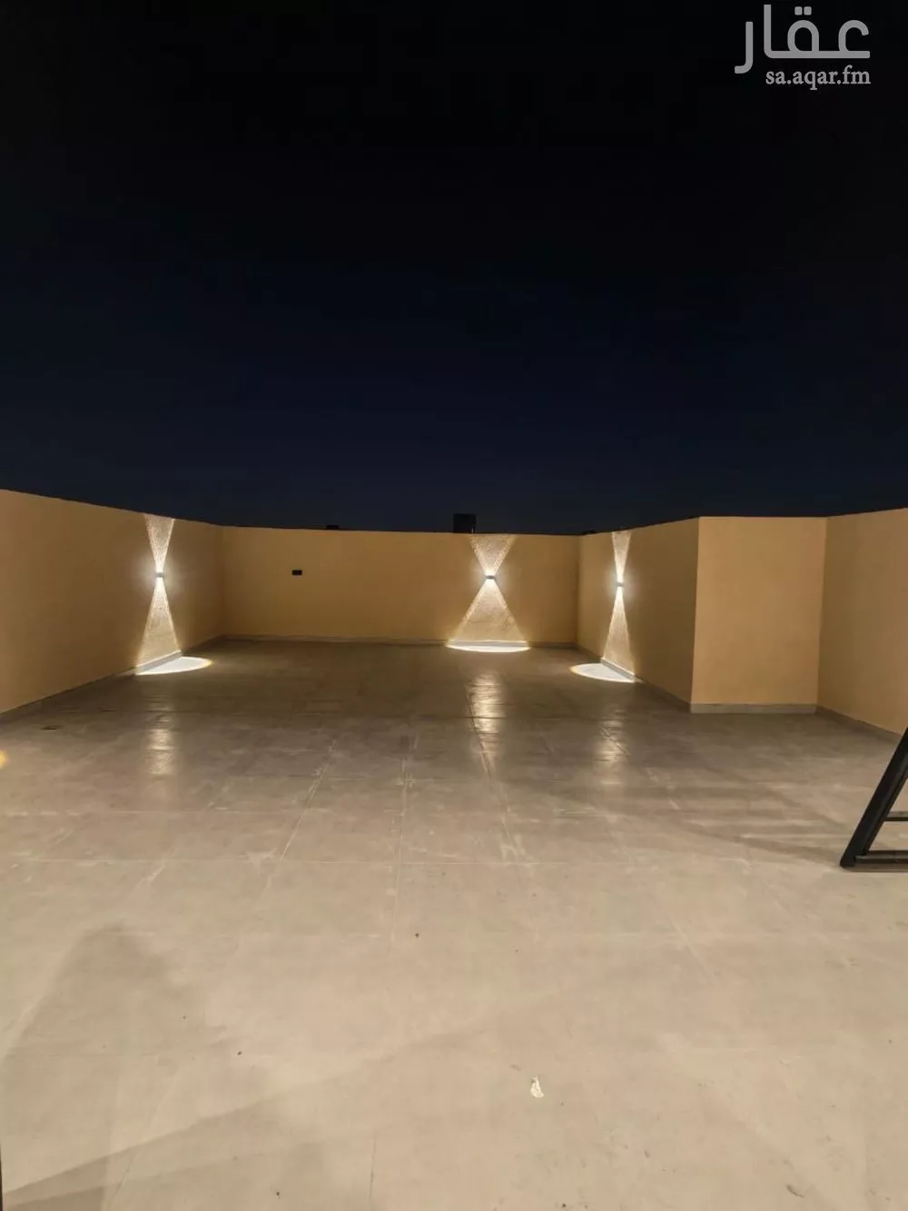 فيلا 5 غرف في النرجس 4