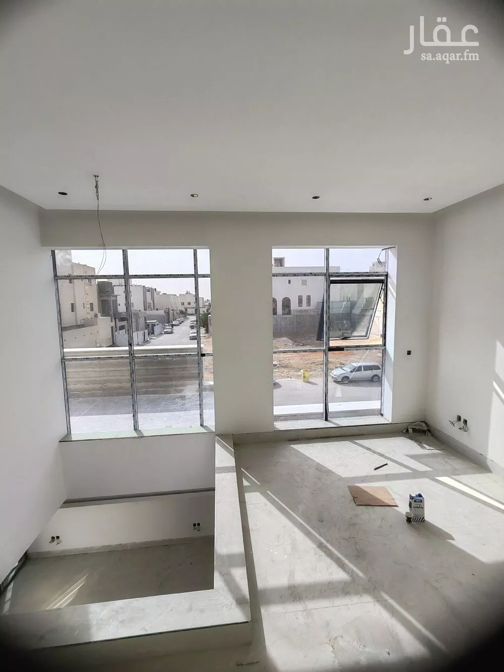 فيلا 4 غرف في العارض 2