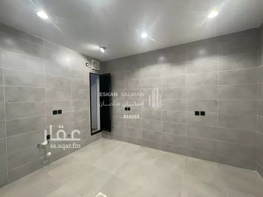 فيلا 5 غرف في بحرة 3