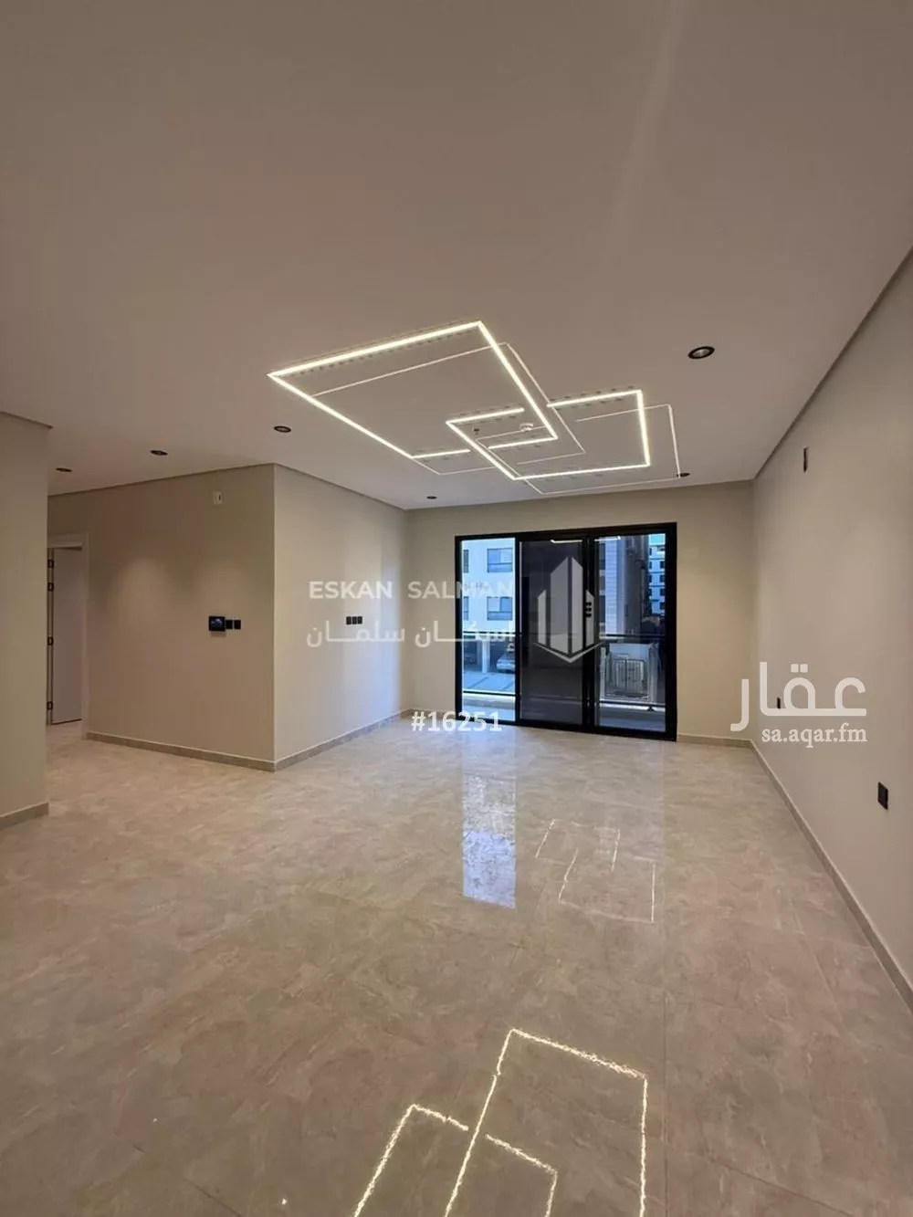 شقة 5 غرف في الحمرا 3