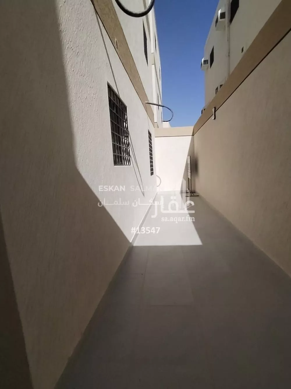 فيلا 9 غرف في الدفاع 3