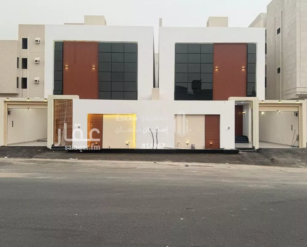 فيلا 8 غرف في الملك فهد 5