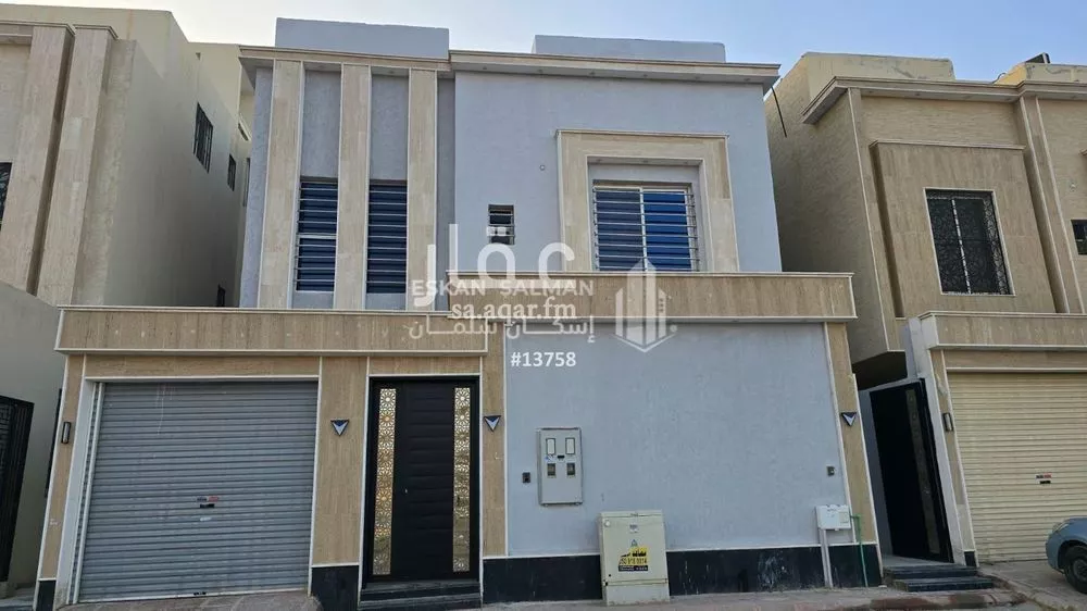 فيلا 11 غرف في الرمال 1