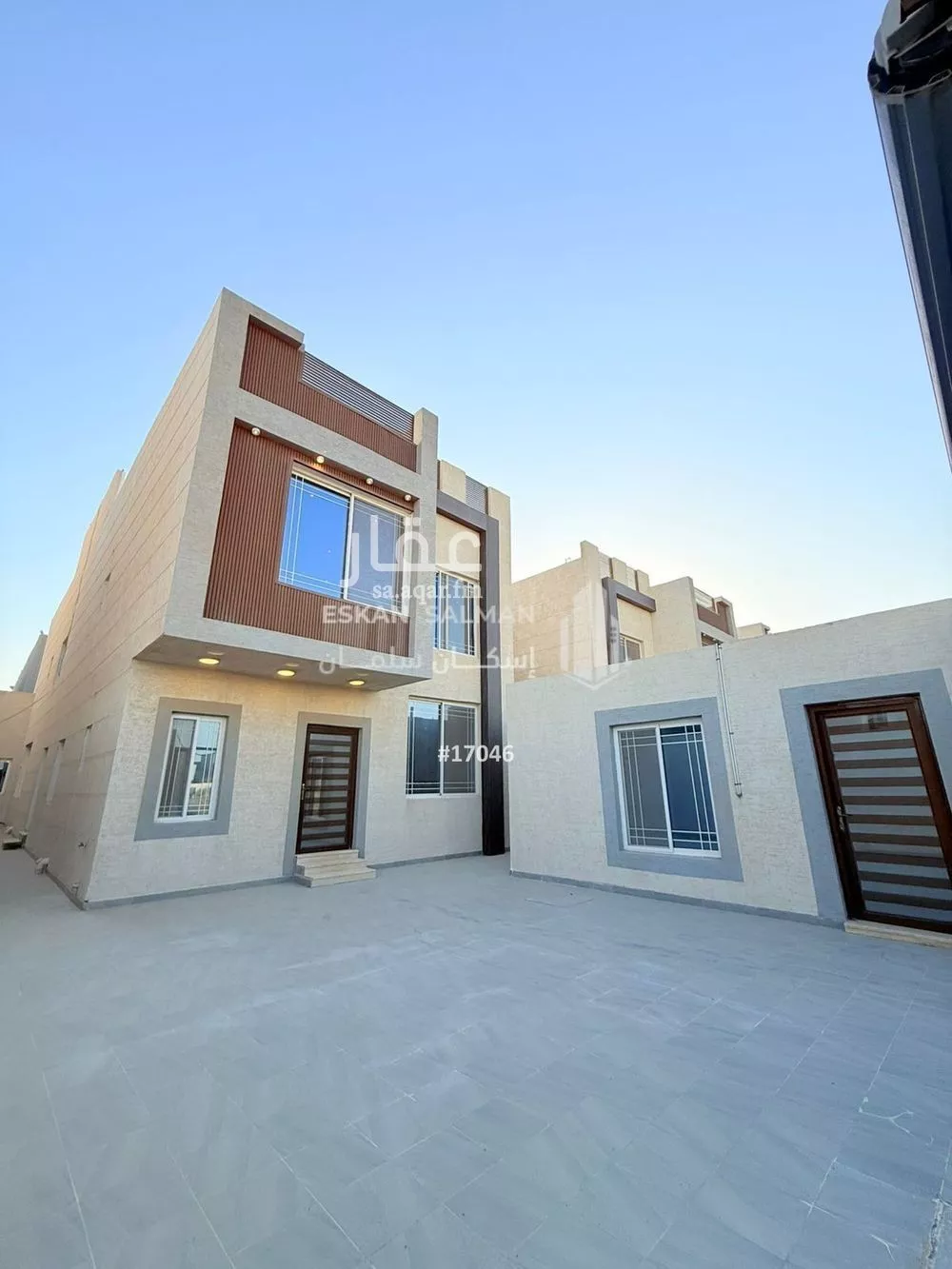 فيلا 7 غرف في الامواج 2