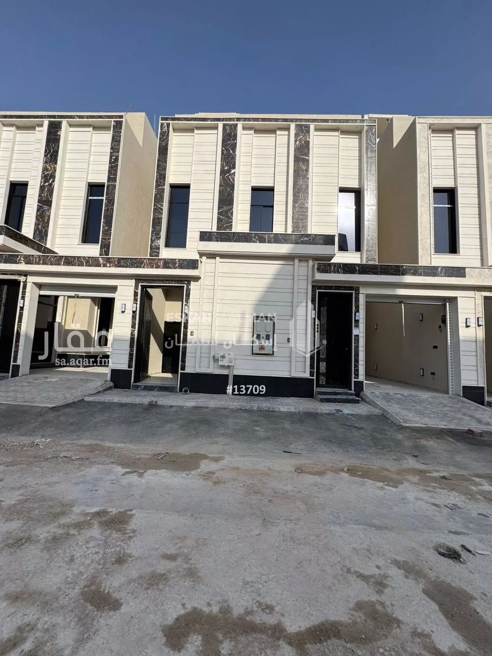 فيلا 10 غرف في النظيم 1