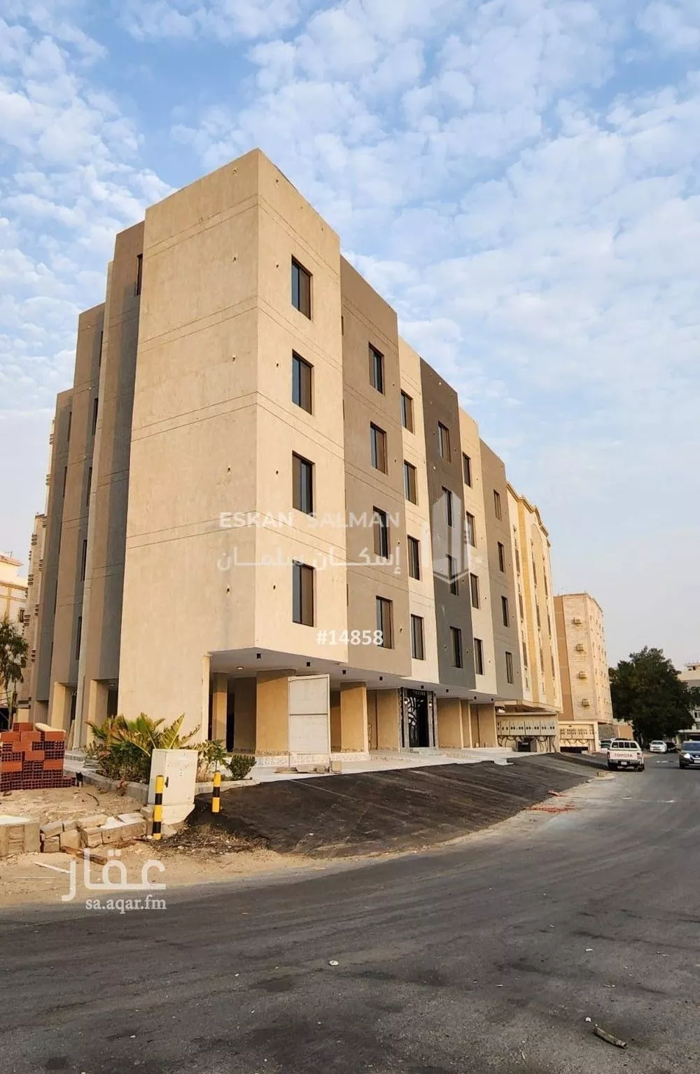 شقة 5 غرف في الريان 1