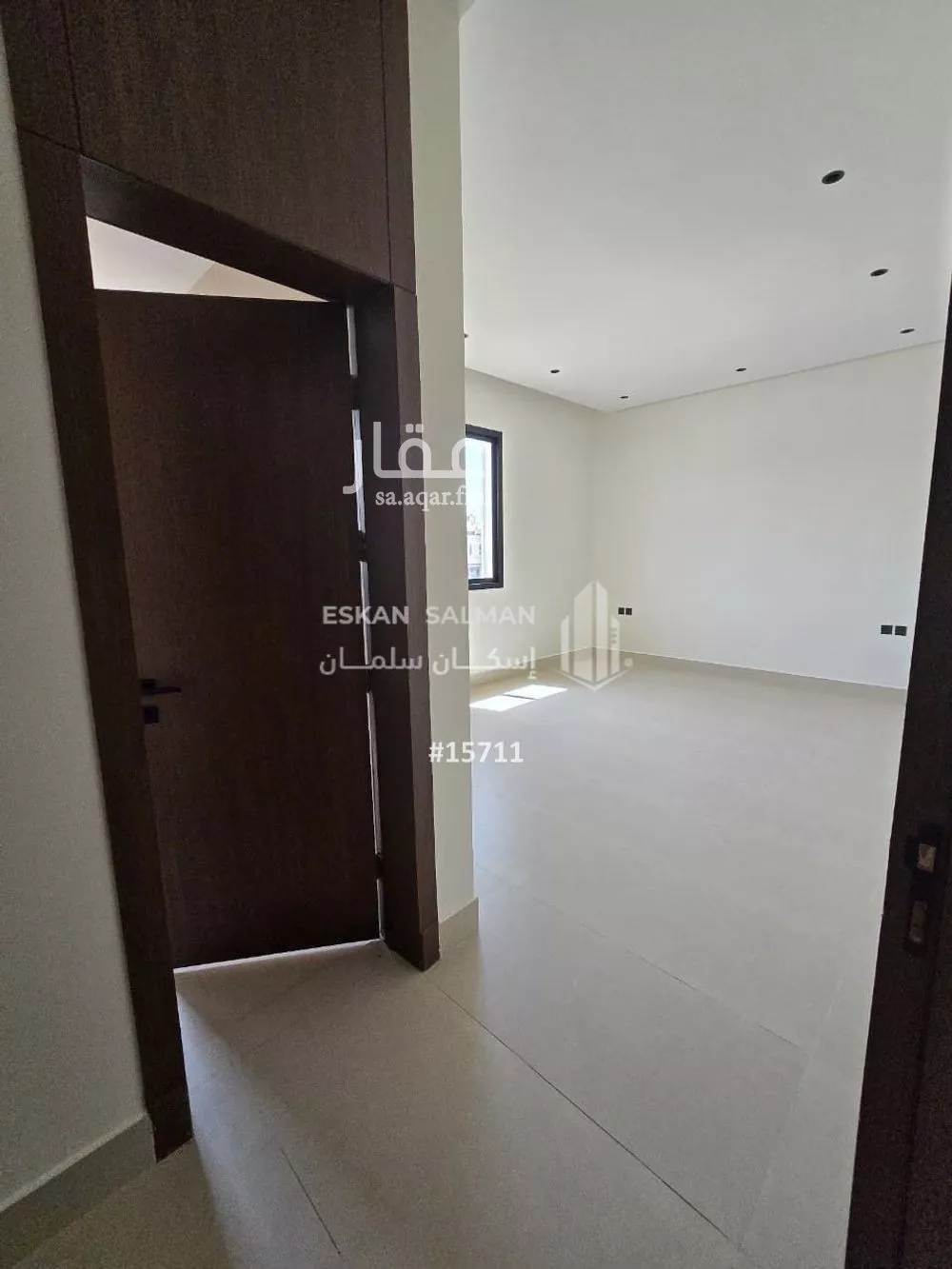 6 bedroom apartment in Al Yarmouk 4