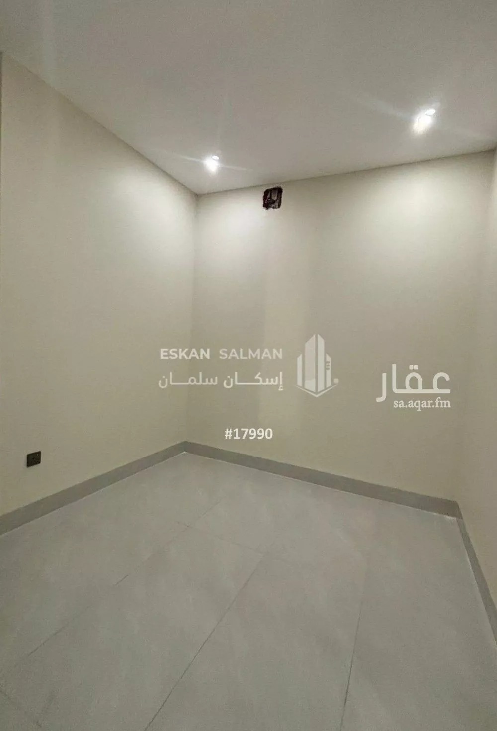 فيلا 6 غرف في السيف 4