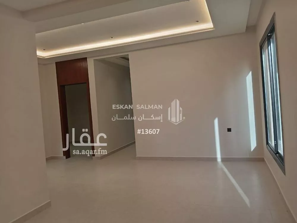 فيلا 9 غرف في ديراب 3