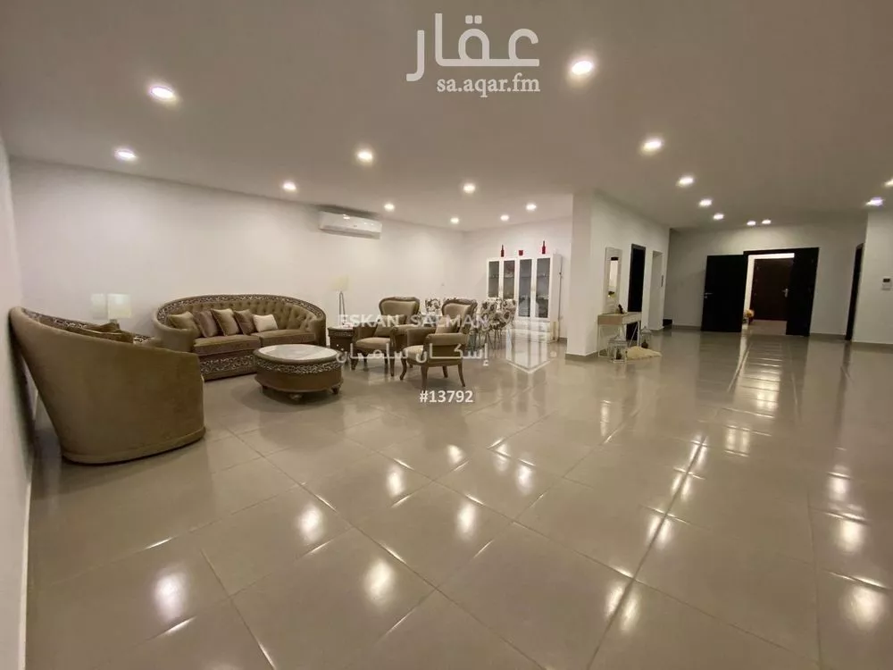 فيلا 8 غرف في الصوارى 4