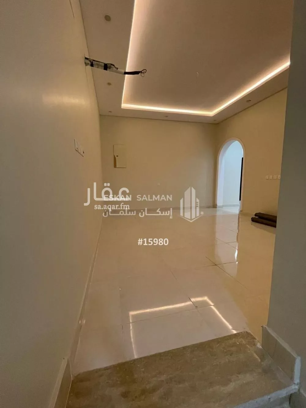 فيلا 7 غرف في القرينة 4