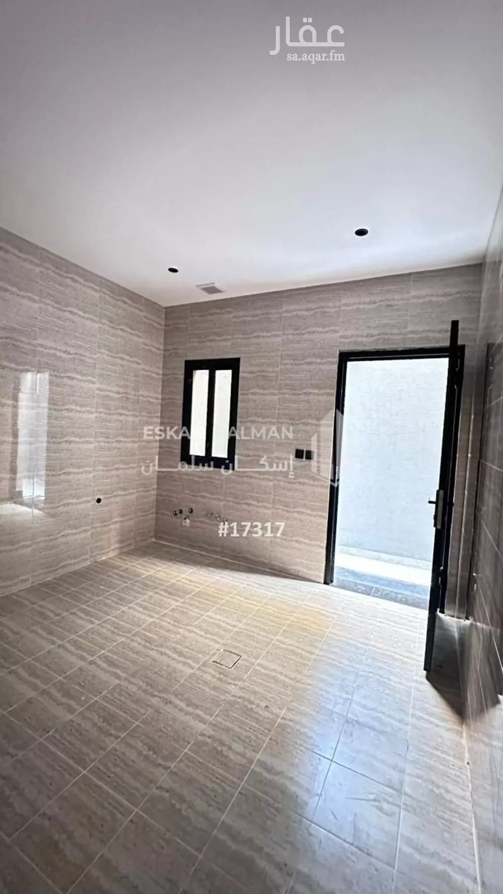 فيلا 6 غرف في العقيق 3