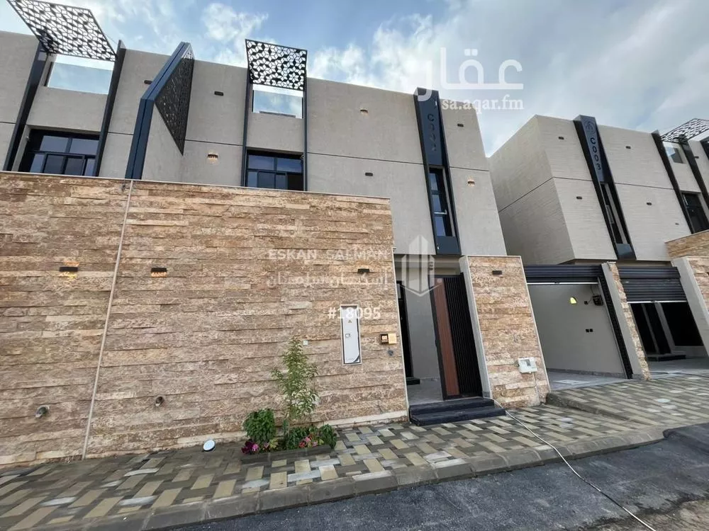 فيلا 10 غرف في الرمال 1