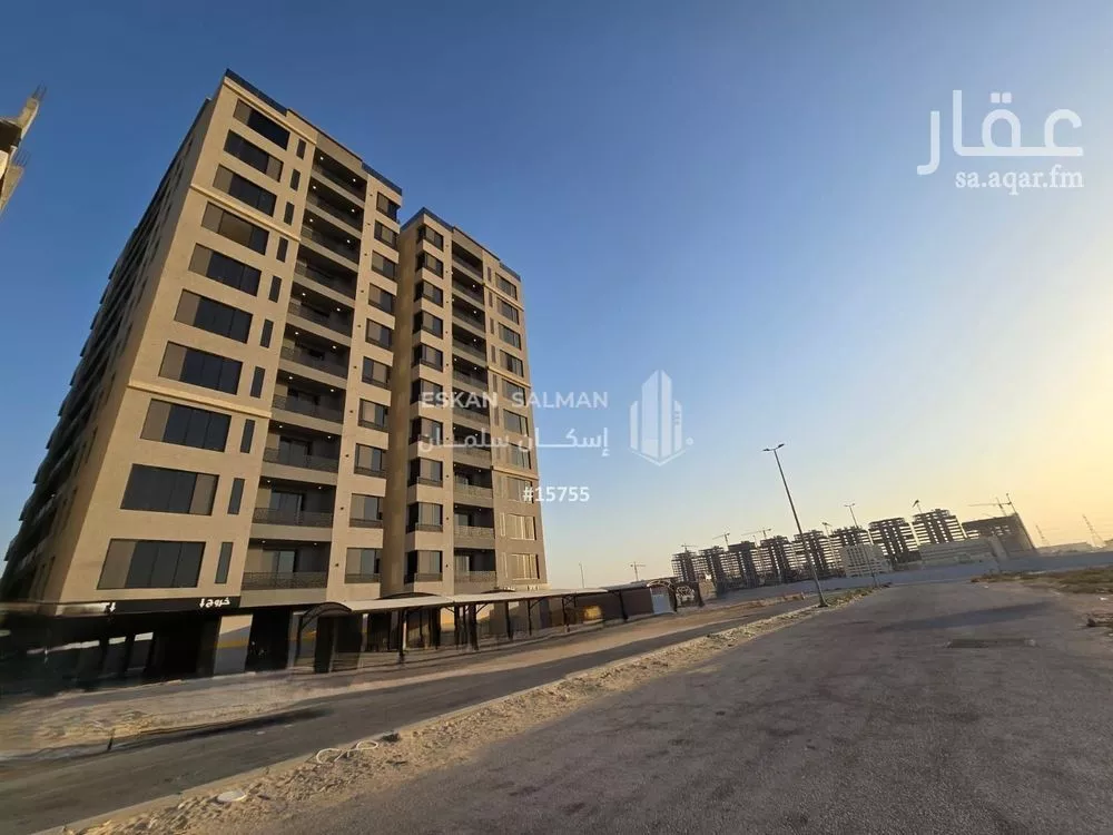 شقة 5 غرف في ضاحية الملك فهد 3