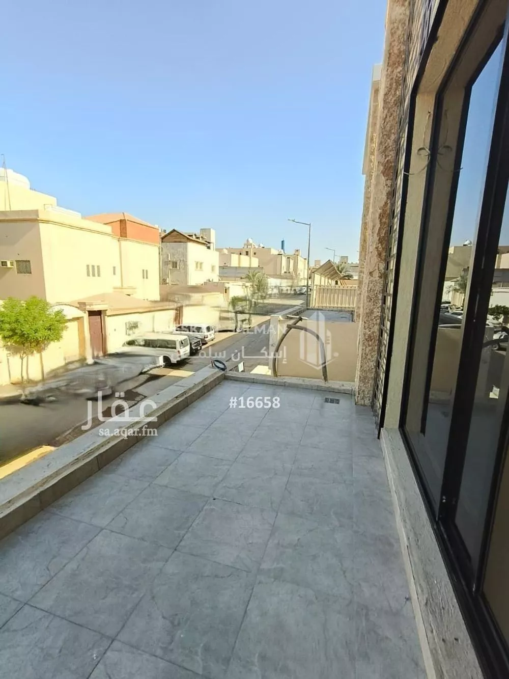 فيلا 11 غرف في الخليج 5