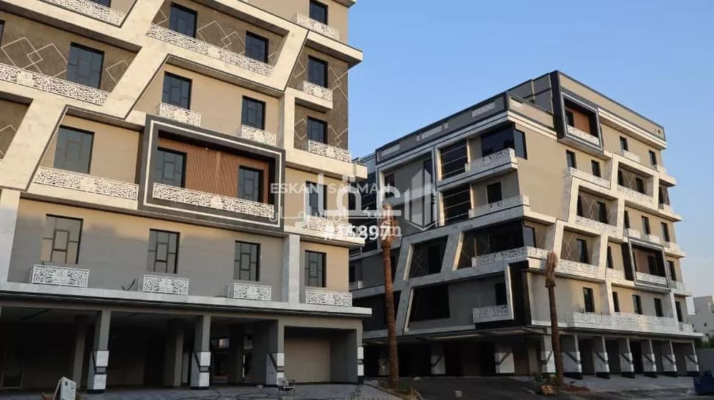 8 bedroom apartment in Al Safa 1