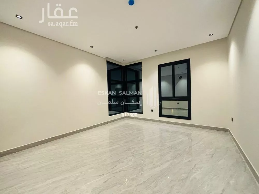 شقة 5 غرف في الحمرا 3