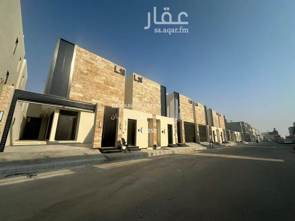 9 bedroom villa in Al Rahmaniyyah 1
