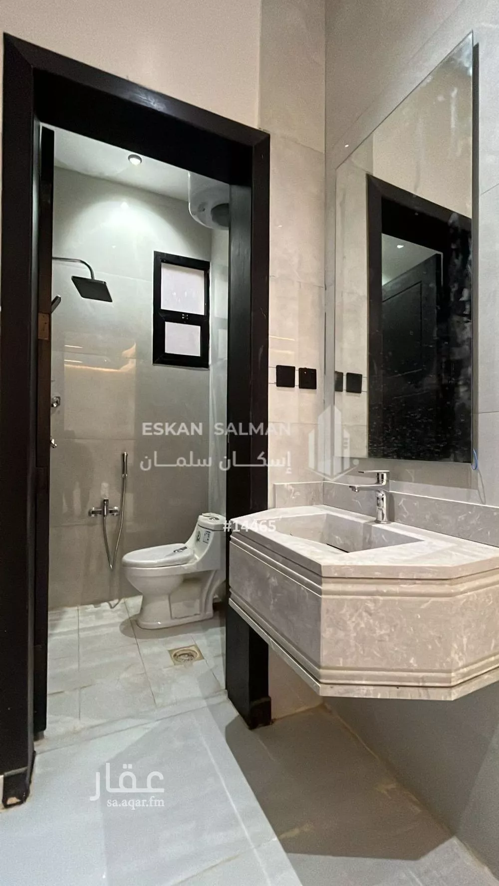 شقة 5 غرف في النظيم 4