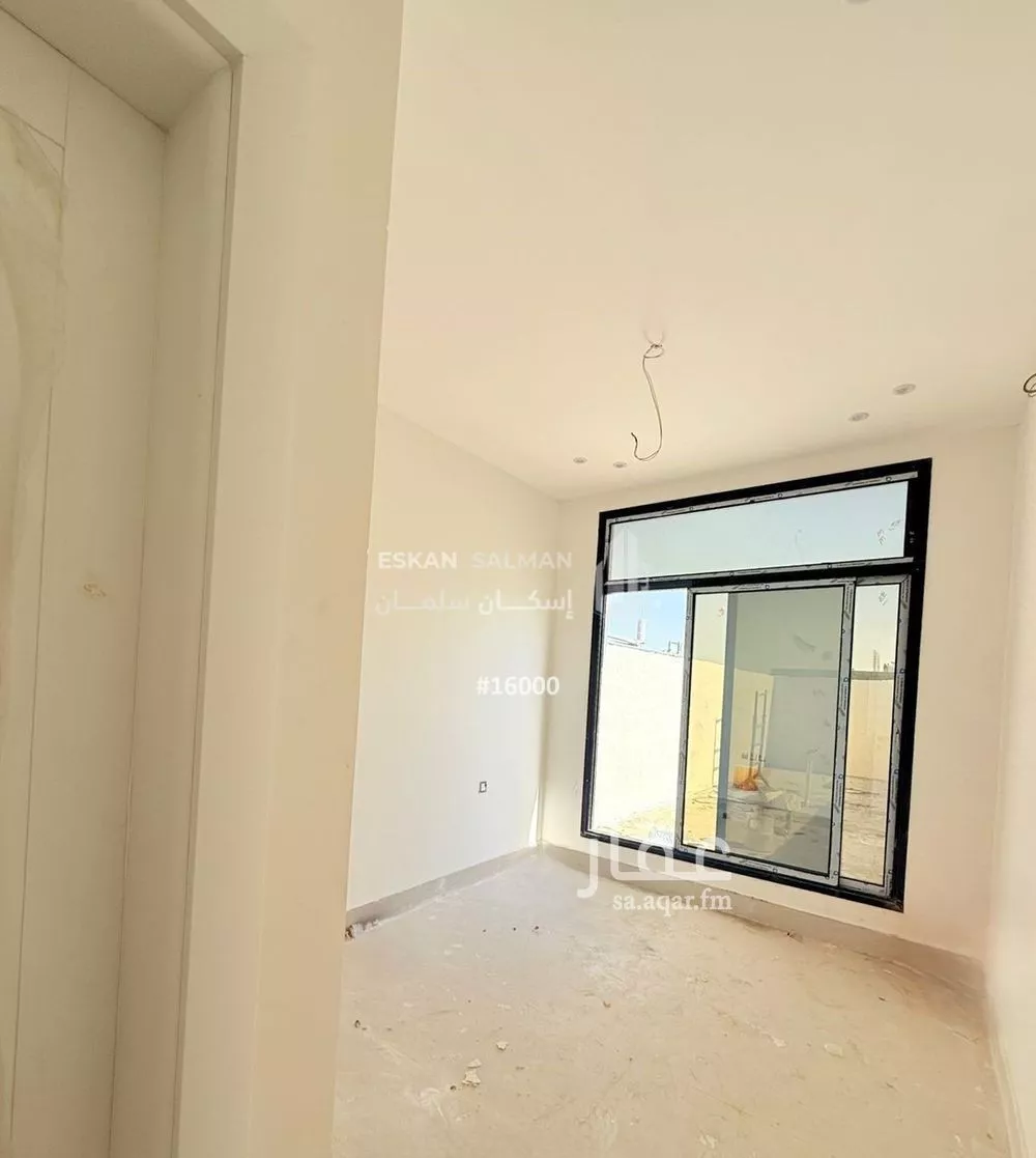 فيلا 7 غرف في ضاحية الملك فهد 4