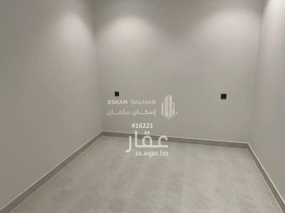 فيلا 9 غرف في ضاحية الملك فهد 5