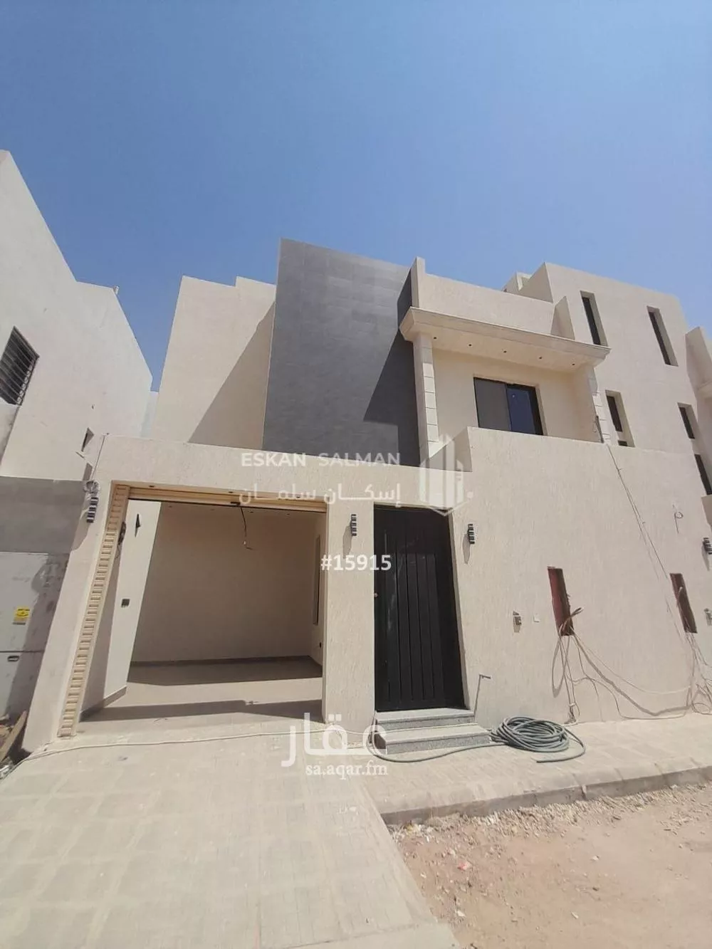 شقة 7 غرف في الجنادرية 1