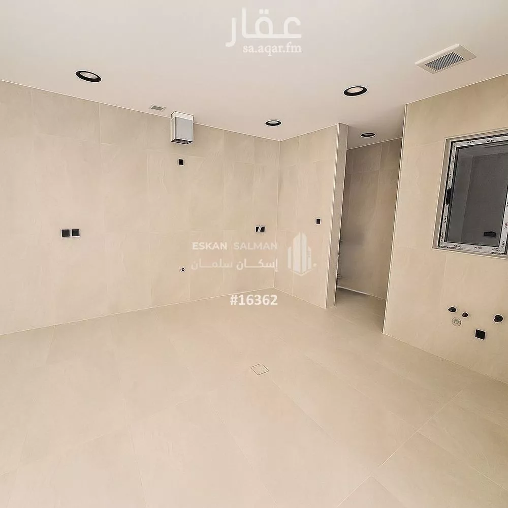 فيلا 5 غرف في ضاحية الملك فهد 3