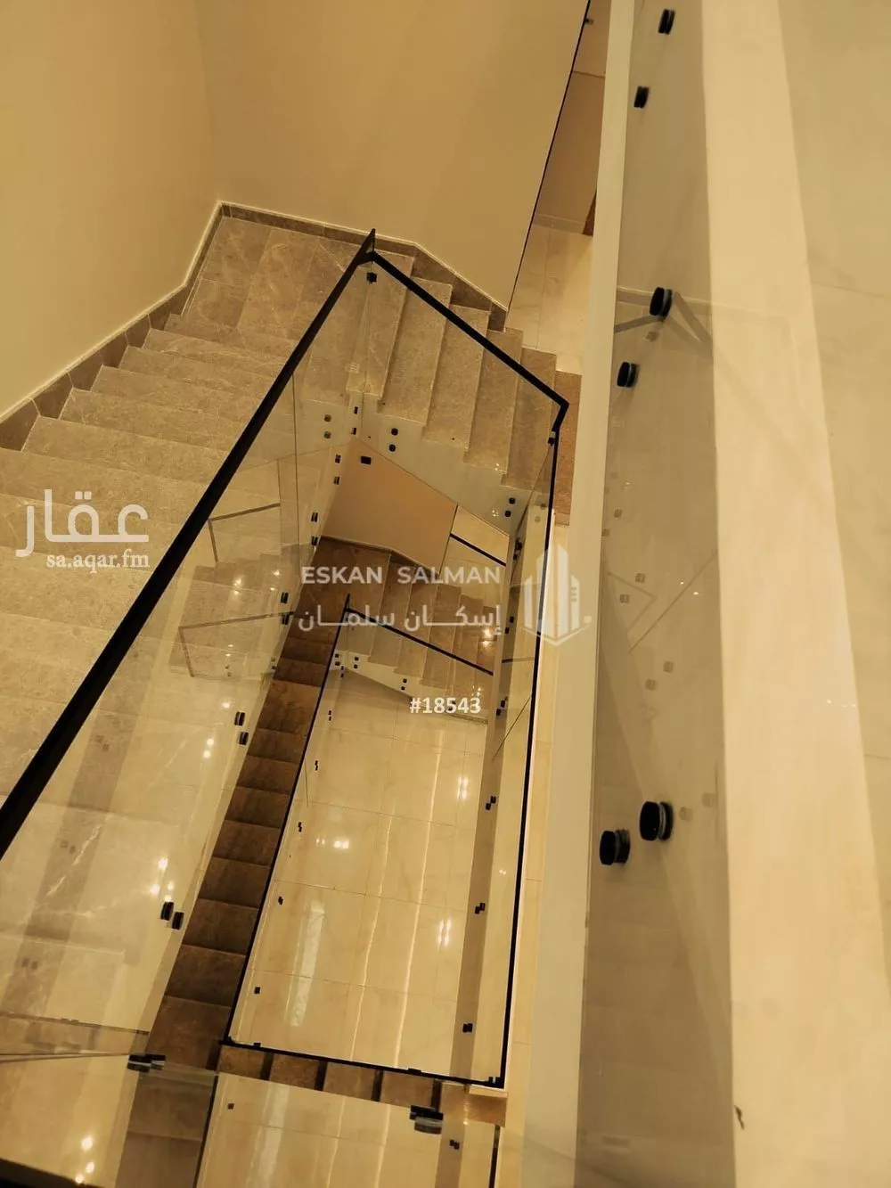 فيلا 5 غرف في نبلاء 5