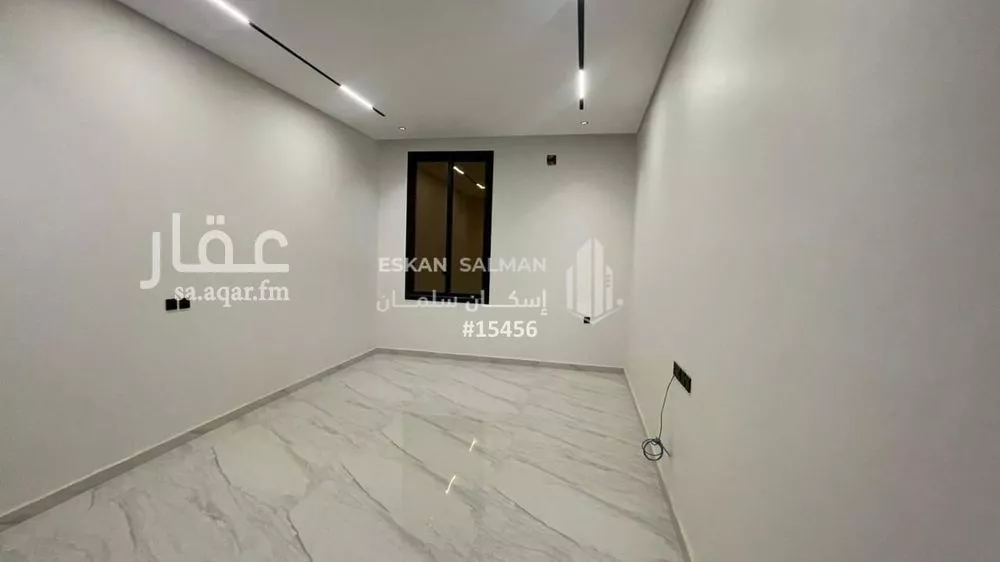 7 bedroom apartment in Al Maizilah 4
