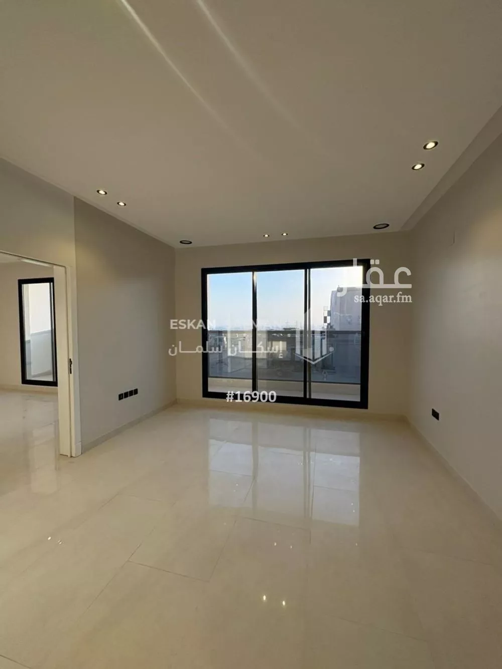 5 bedroom floor in Ash Sharq 2