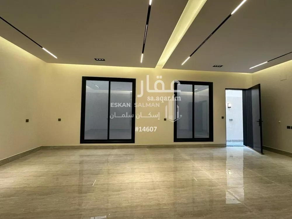 فيلا 12 غرف في الرمال 3