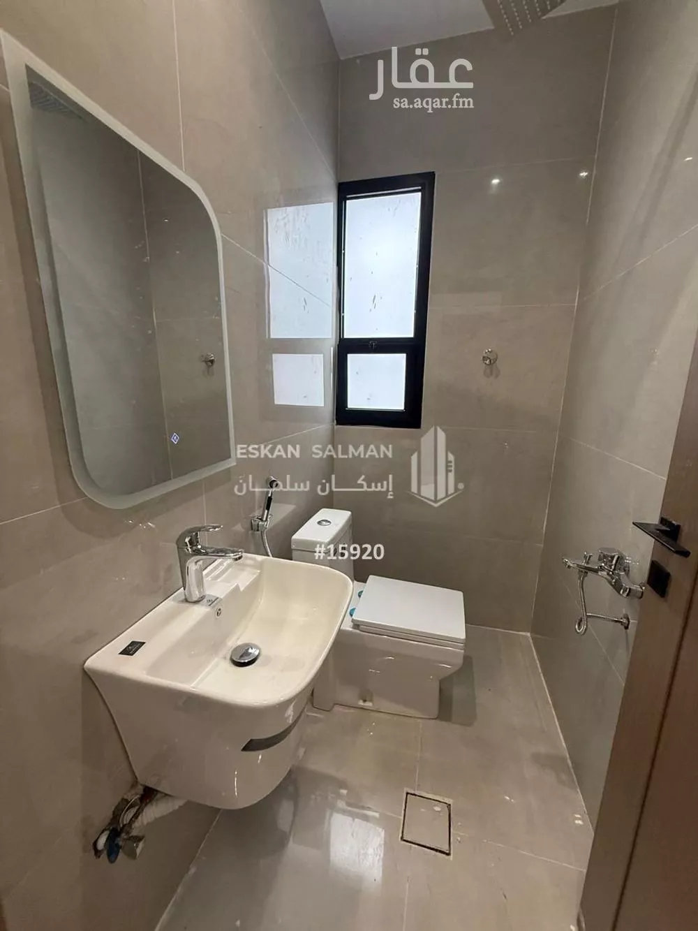 فيلا 9 غرف في الشرق 3