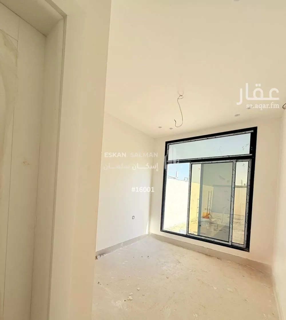 فيلا 7 غرف في ضاحية الملك فهد 4