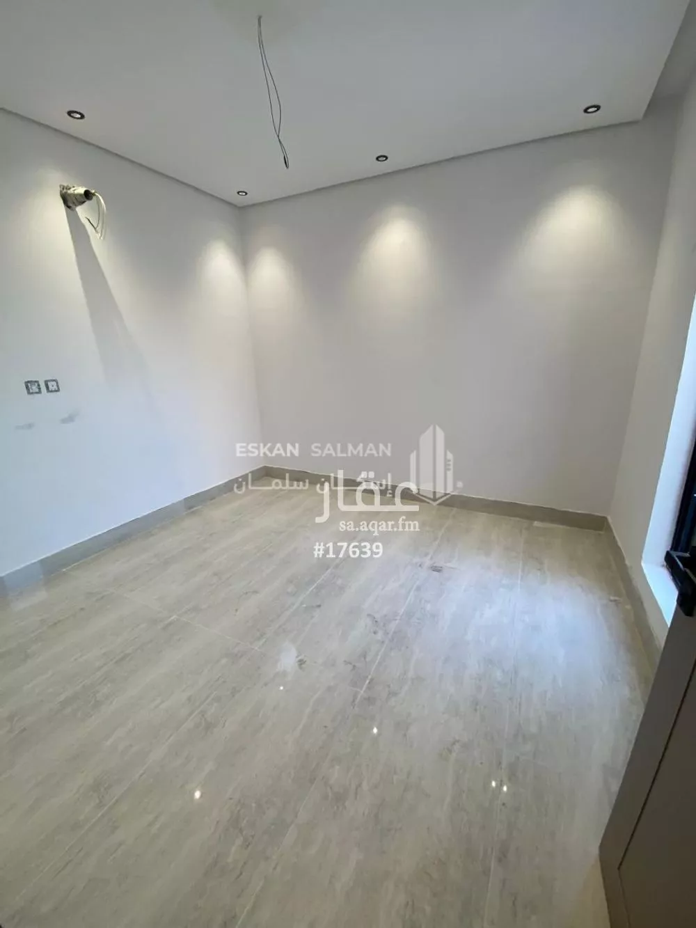 فيلا 7 غرف في ضاحية الملك فهد 4