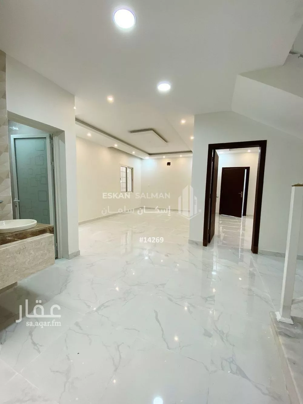 فيلا 10 غرف في ضاحية الملك فهد 5