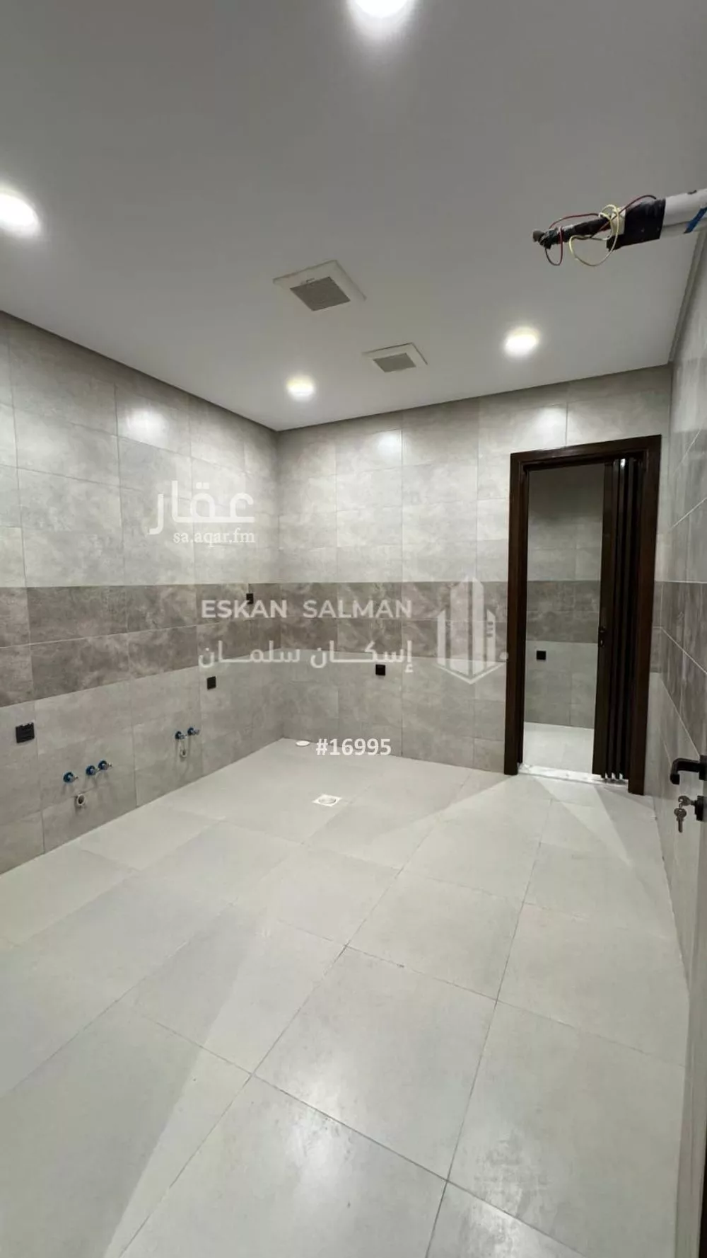 شقة 5 غرف في الواحة 4