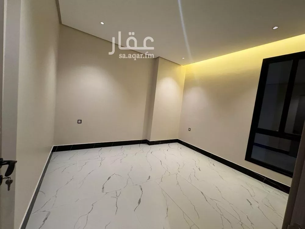 5 bedroom apartment in Ash Shati Al Gharbi 4