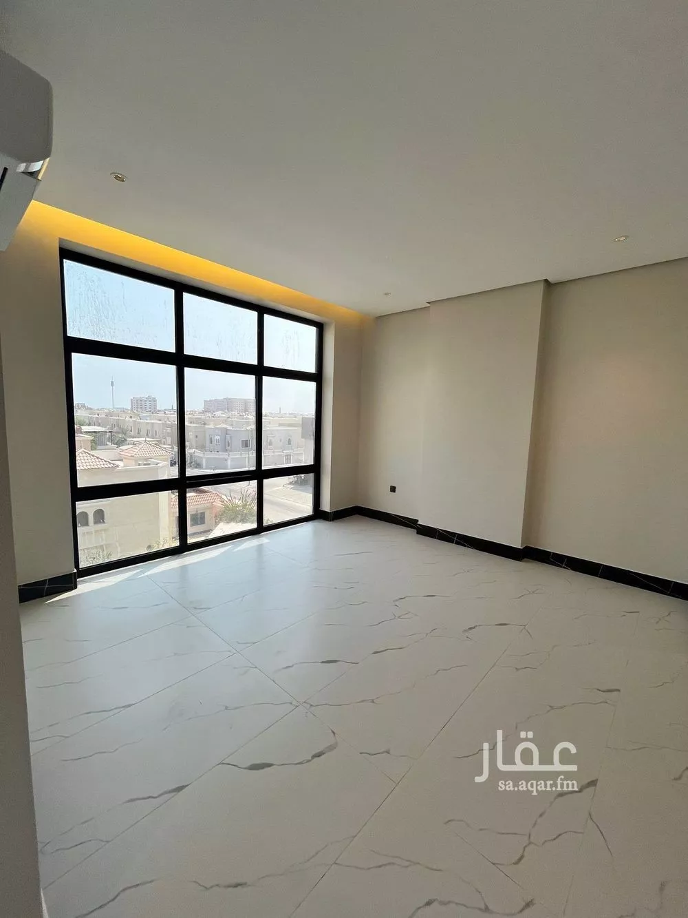 شقة 5 غرف في الشاطئ الغربي 1