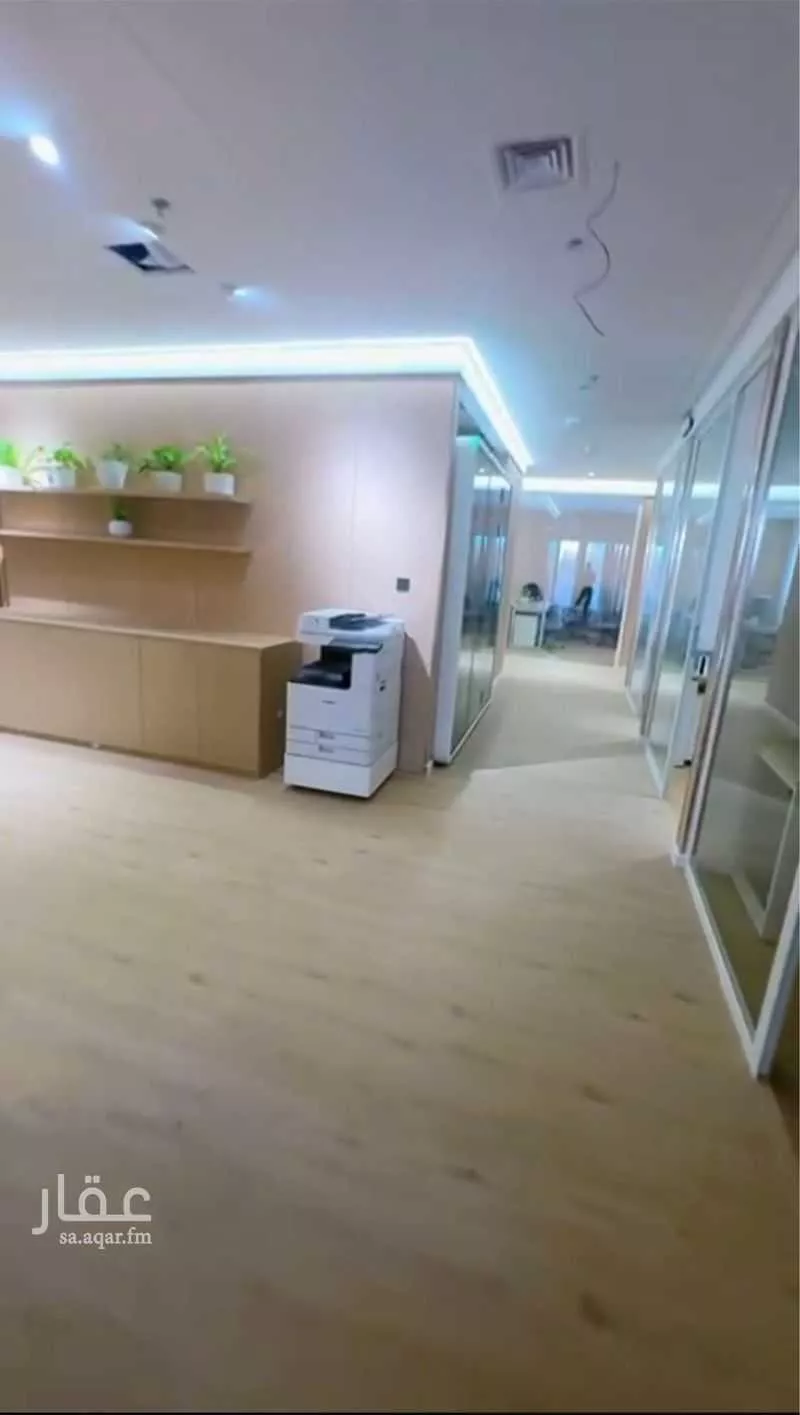 مكتب 1881 م² في الصحافة 4