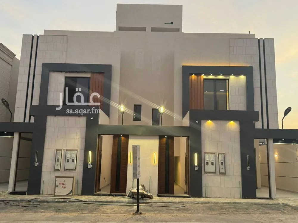 دور 8 غرف في الشرق