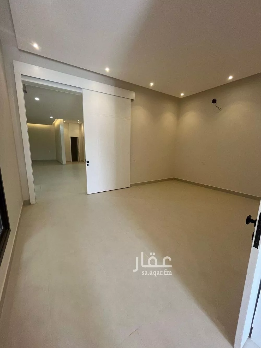 4 bedroom apartment in Al Janadriyah 5