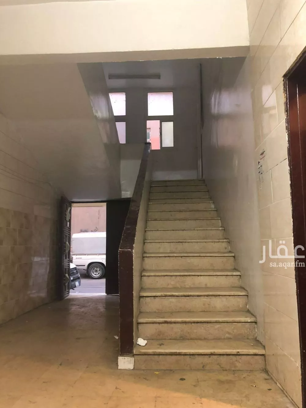 عمارة 270 م² في منفوحة 4