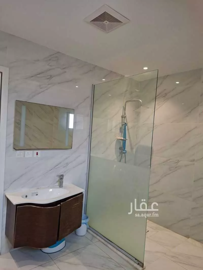 7 bedroom villa in Al Khuzama, Eastern Province 16