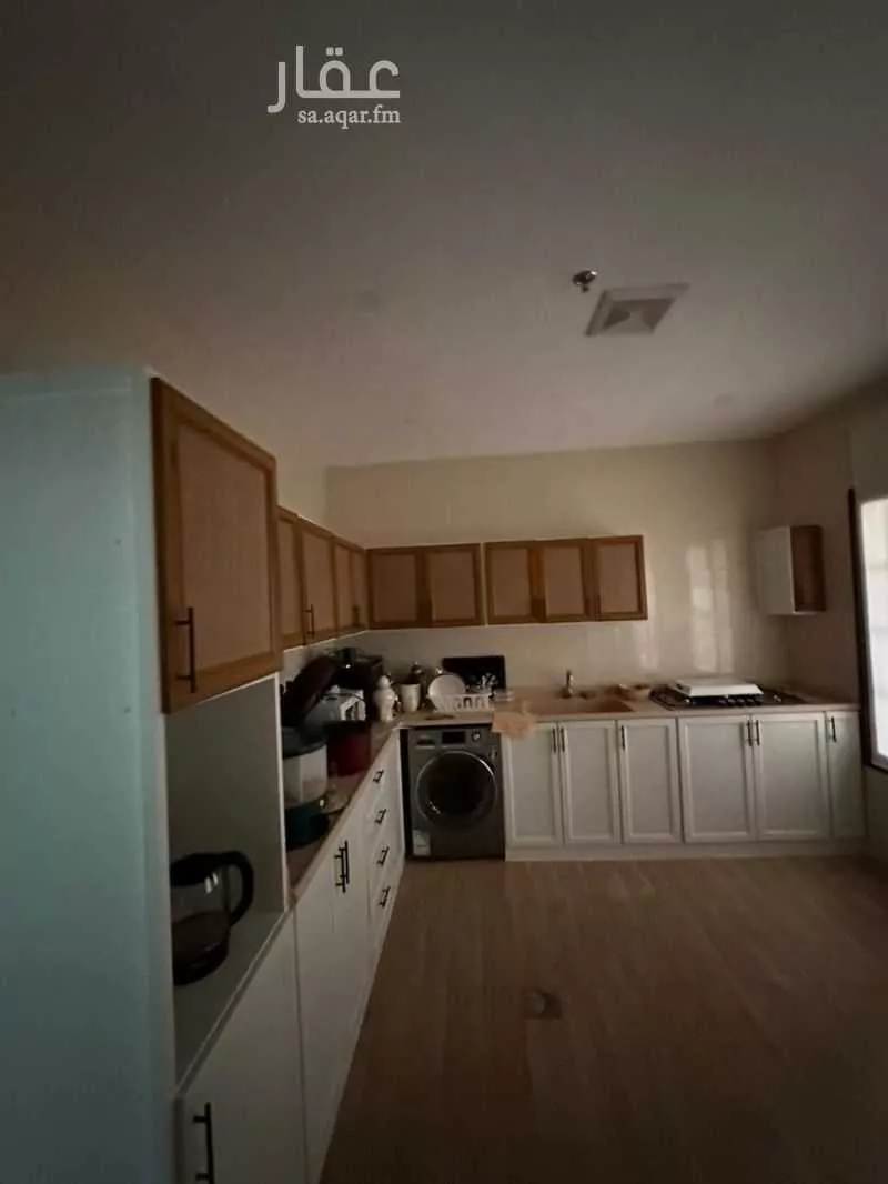 شقة 3 غرف في الحمرا 4