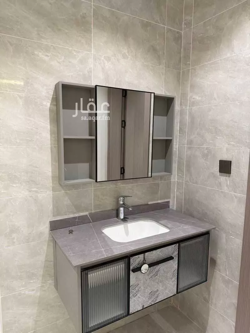 4 bedroom apartment in Al Hamra 4