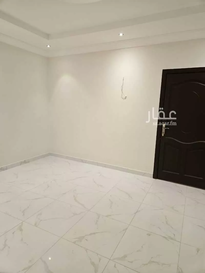 فيلا 7 غرف في الفلاح 2