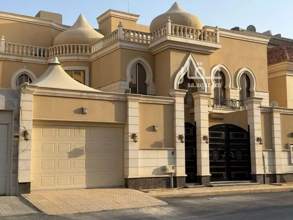 8 bedroom villa in Al Malqa