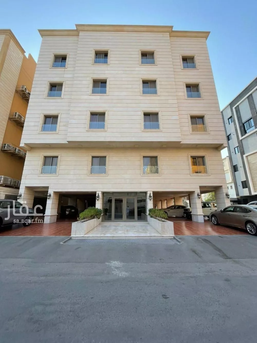 شقة 5 غرف في الزهراء 1