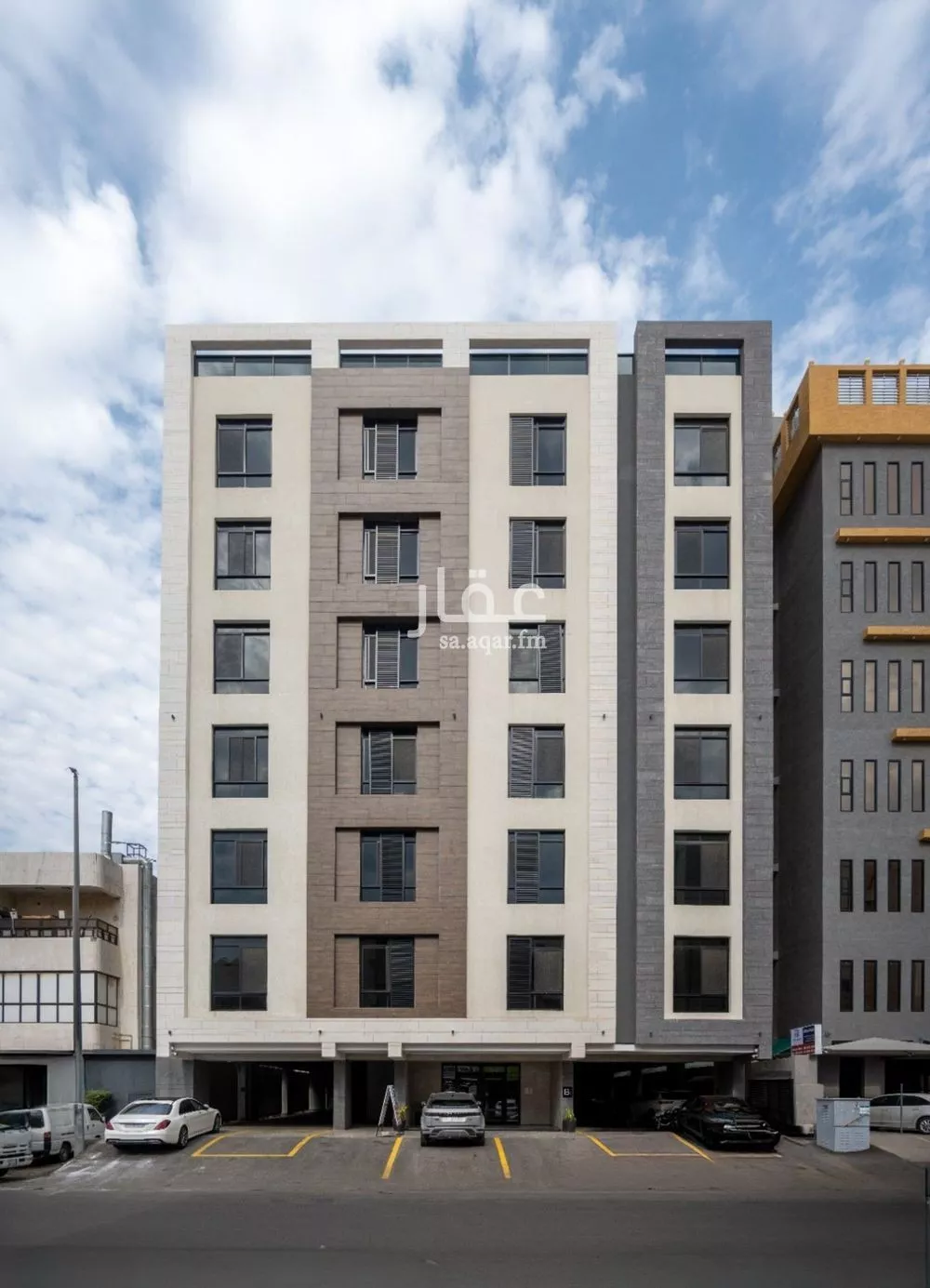 4 bedroom apartment in Al Salamah 1